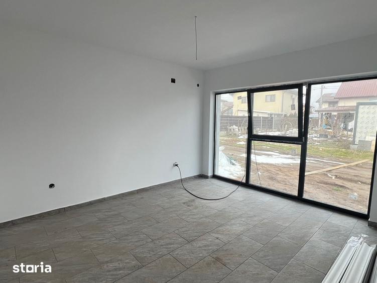 Casa 3 camere- strada asfaltata- 250 mp teren - 5