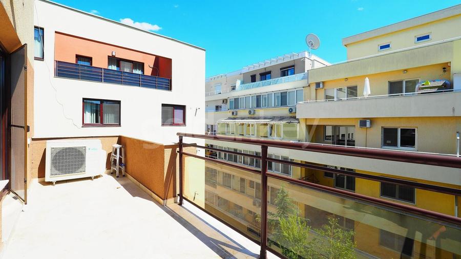 Apartament cu 3 camere semidecomandat, mobilat în Herăstrău