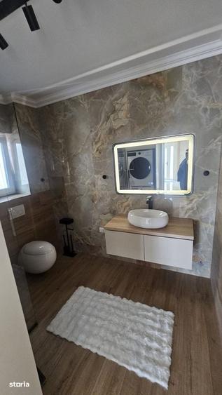 Casă cu 4 camere cu Teren 300 Mp în Central