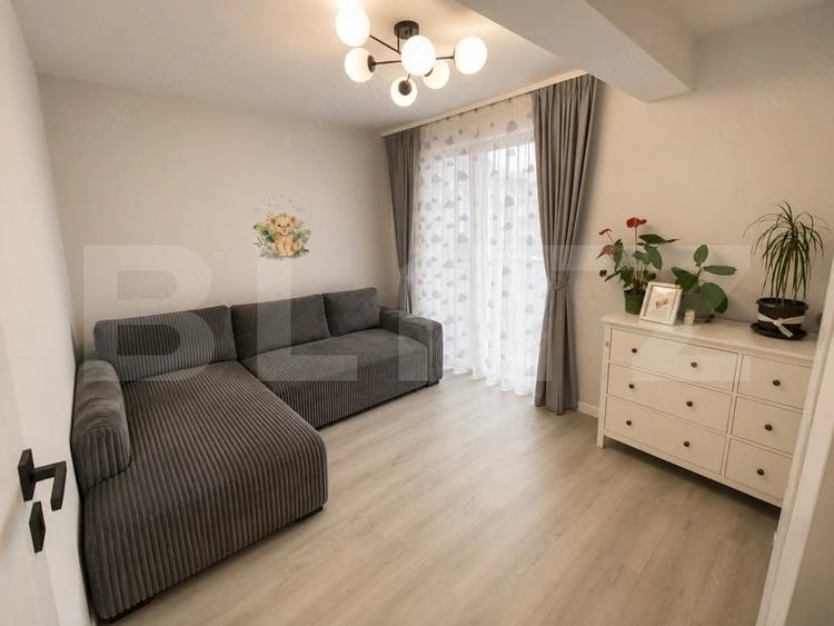 Apartament cu 3 camere semidecomandat în Baciu