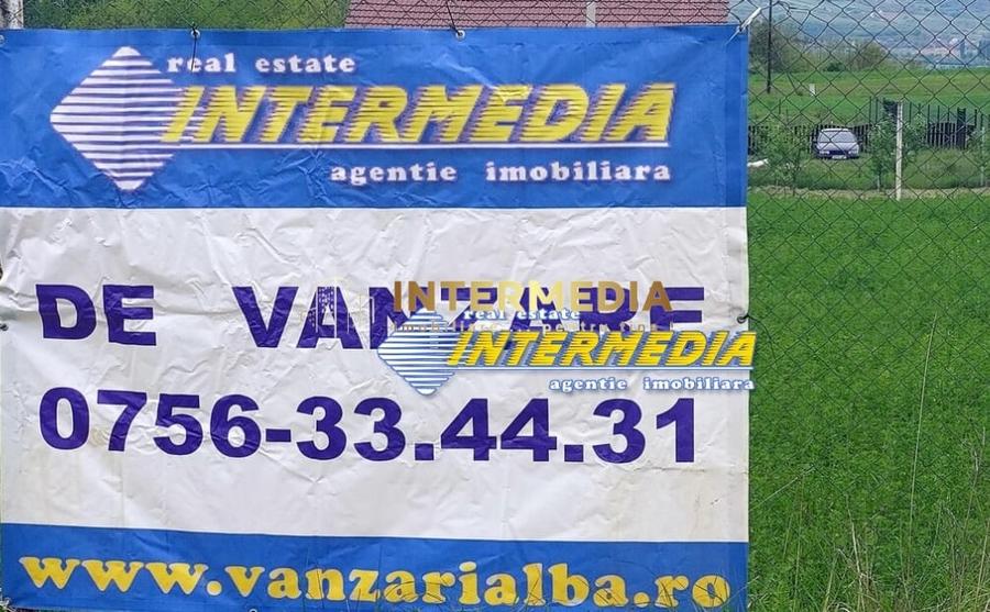 Casă individuală cu 3 camere cu Teren 900 Mp în Lunca Ampoiței