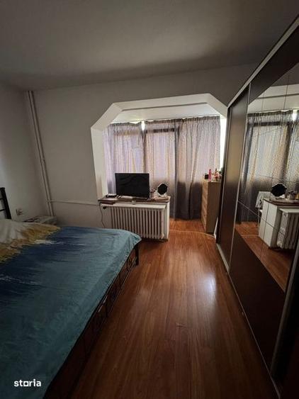Apartament cu 3 camere în Gara de Nord