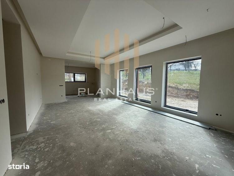 Casă cu 4 camere cu Teren 600 Mp în Central