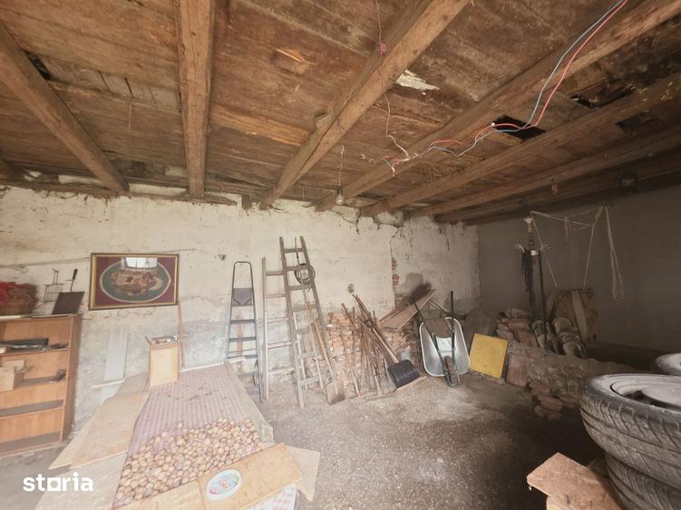Casă cu 4 camere cu Teren 2500 Mp în Bod