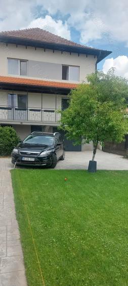 Casă cu 6 camere cu Teren 700 Mp în Aranghel