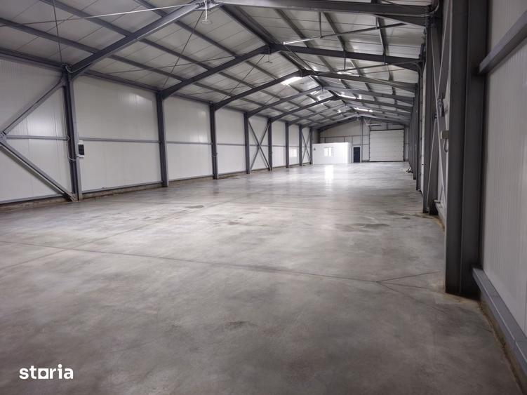 Spațiu comercial, de 600 mp, în Brazi