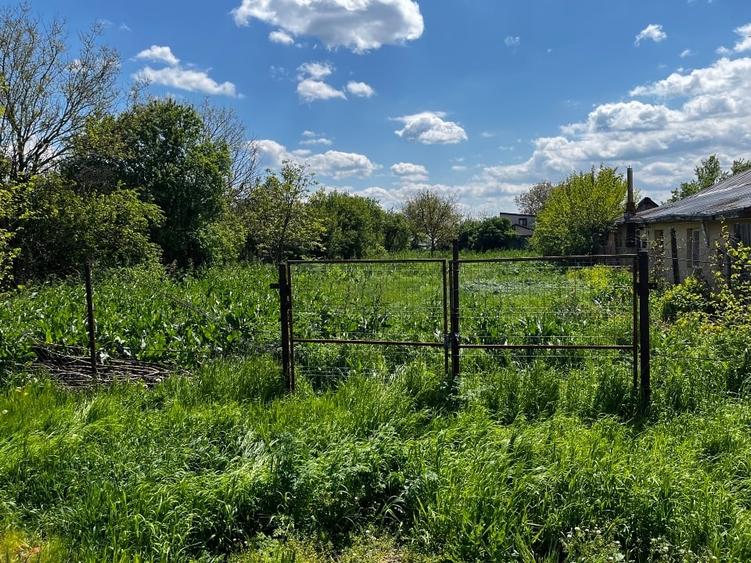 Teren Construcții intravilan de 990 mp, în Fundeni
