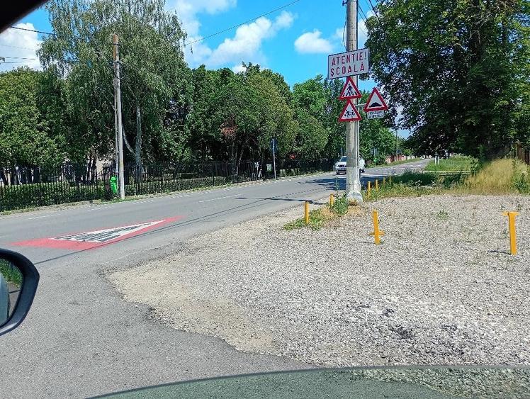 Teren de 1010 mp, în Stupini