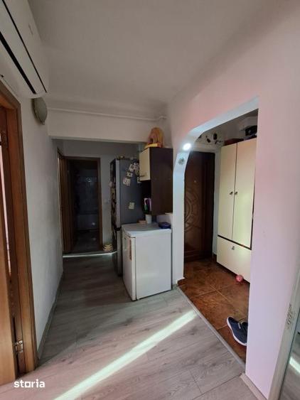 Apartament cu 2 camere decomandat în Republicii