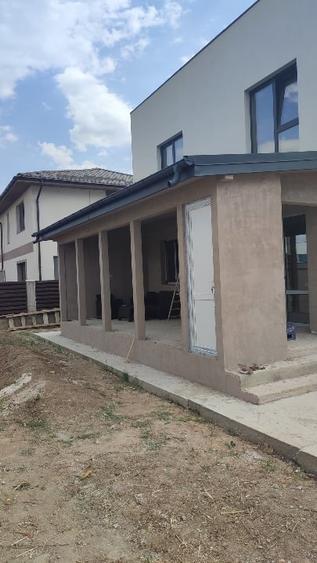 Casă individuală cu 4 camere cu Canalizare în Vidra