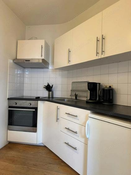 Apartament cu 3 camere decomandat în Griviței