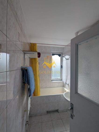 Apartament cu 2 camere decomandat, mobilat în Ultracentral