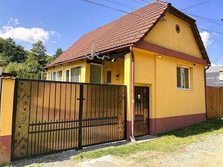 Casă cu 2 camere cu Teren 685 Mp în Galeș
