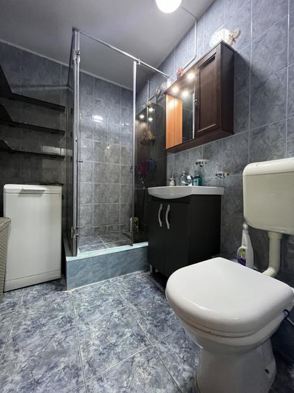 Apartament cu 2 camere semidecomandat, mobilat în Obor