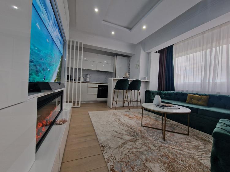 Apartament cu 3 camere decomandat, mobilat în Gara