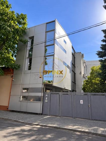 Birou, de 80 mp, în Banu Manta