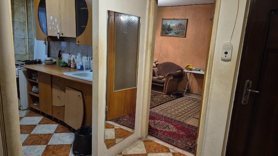Apartament cu 3 camere decomandat, mobilat în Dristor