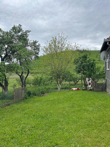 Casă cu 2 camere cu Teren 650 Mp în Pata