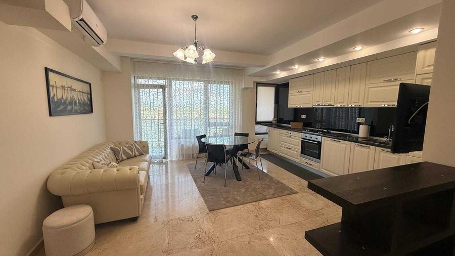 Apartament cu 3 camere decomandat, mobilat în Copou