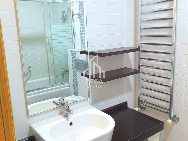 Apartament cu 4 camere decomandat, mobilat în Tei