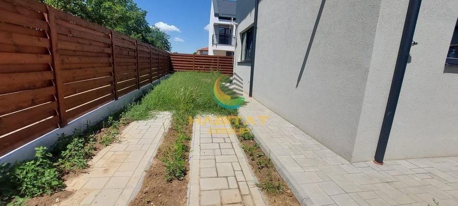 Casă individuală cu 3 camere cu Canalizare în Nord-Est
