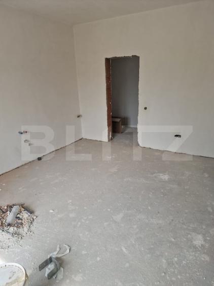 Casă individuală cu 5 camere cu Canalizare în Baciu