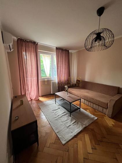 Apartament cu 2 camere semidecomandat, mobilat în Tipografilor