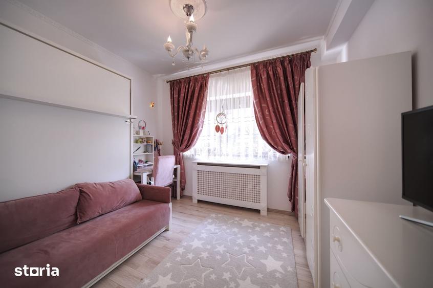 Apartament cu 3 camere decomandat în Sânpetru