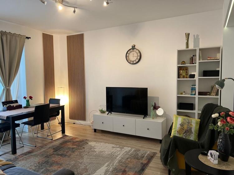 Apartament cu 2 camere, mobilat în Splaiul Independenței