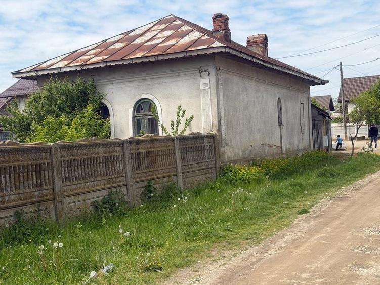 Spațiu comercial, în Coșoveni