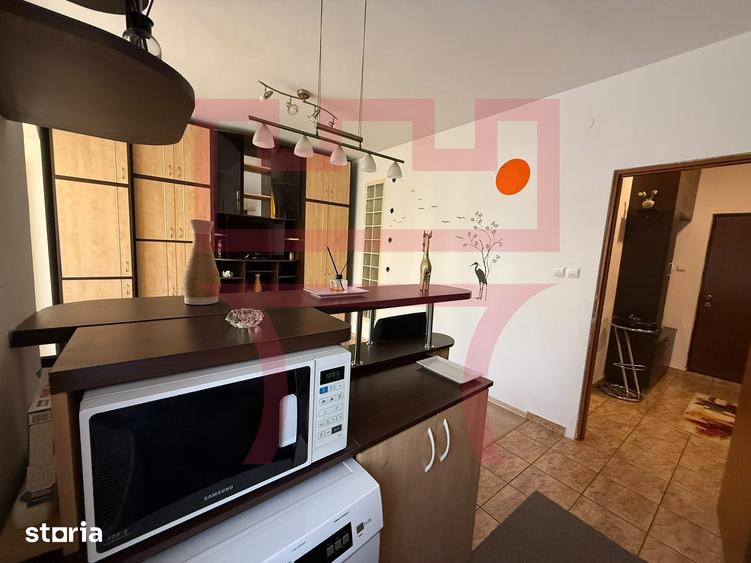 Apartament cu 3 camere decomandat în Dâmbul Rotund