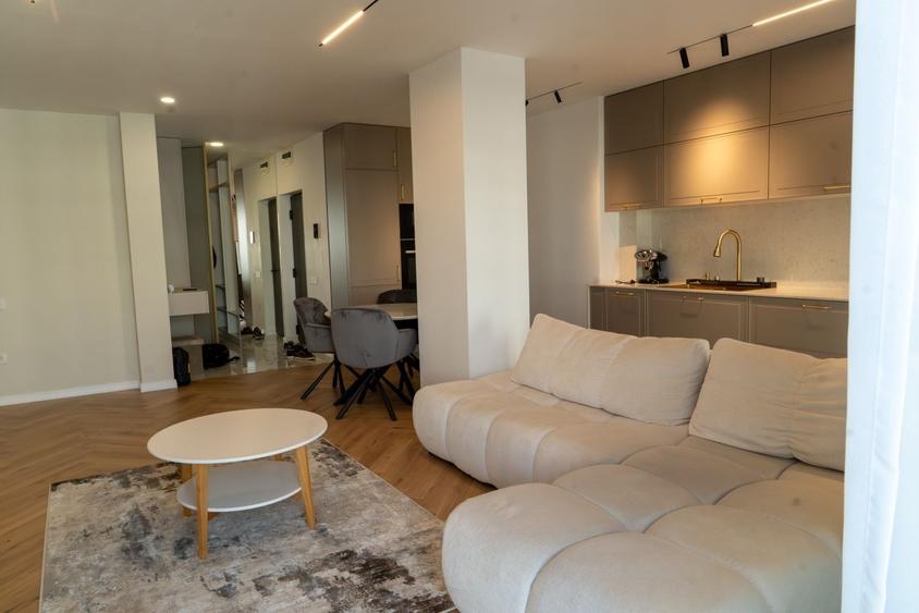 Apartament cu 2 camere decomandat în Dosu Bricii