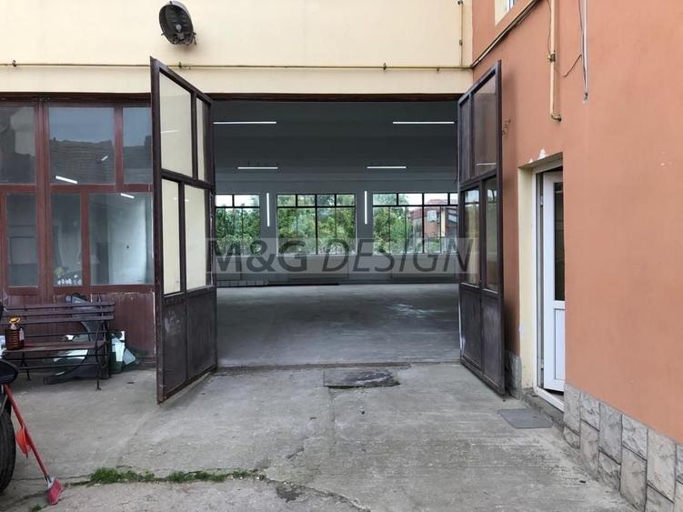 Casă individuală cu 6 camere cu Canalizare în Fratelia