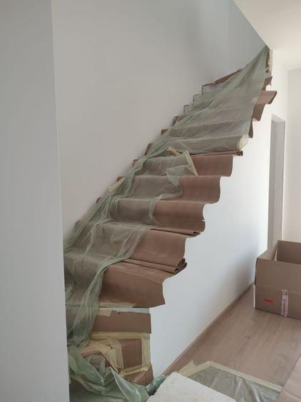 Duplex cu 3 camere cu Canalizare în Nord-Est