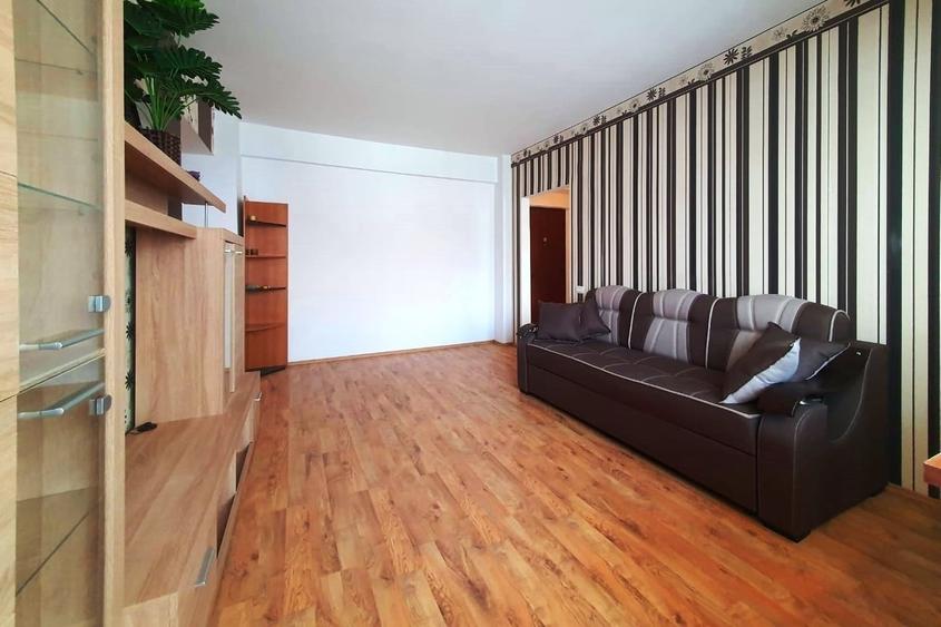 Apartament cu 2 camere semidecomandat în Calea Plevnei