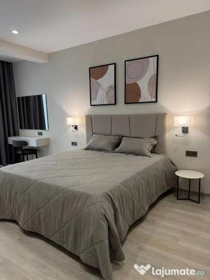 Apartament cu 3 camere decomandat în Drumul Taberei