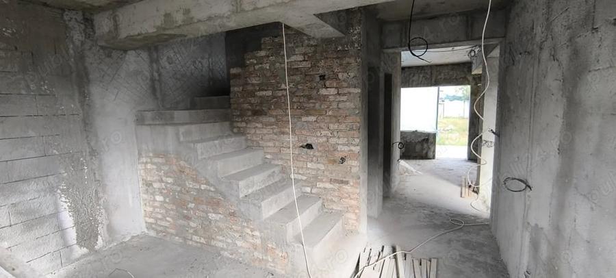 Casă cu 3 camere cu Teren 276 Mp în Central