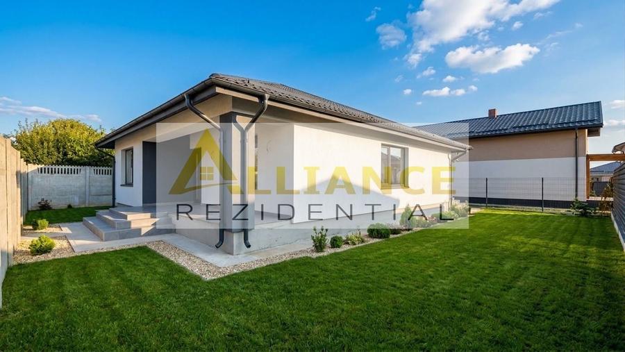 Casă individuală cu 4 camere cu Canalizare în Berceni
