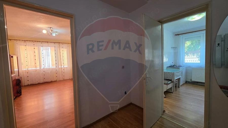 Apartament 3 camere de vanzare- str. Sondorilor, Medias - 2