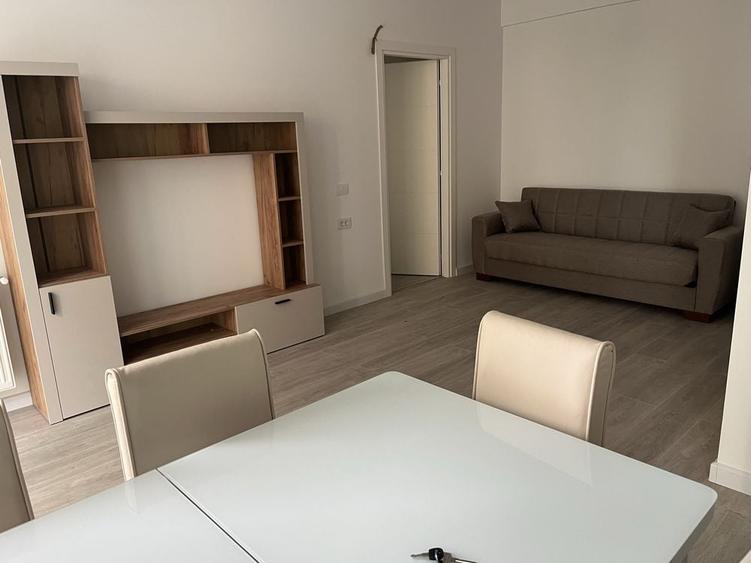 Apartament cu 2 camere nedecomandat în Lunca Cetățuii