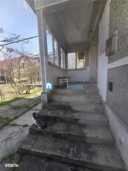 Casă cu 3 camere cu Teren 418 Mp în Central