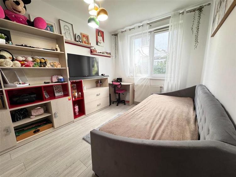 Apartament 3 camere 2 bai 2 balcoane in Selimbar - 8