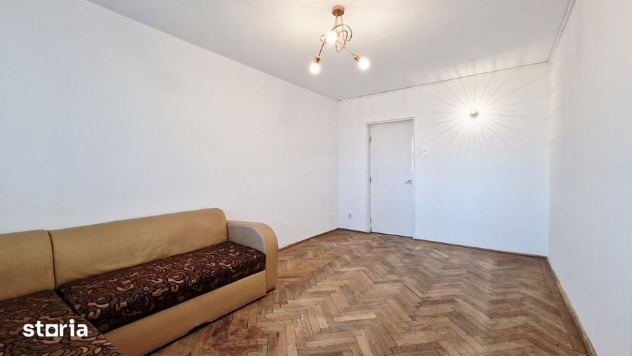 Apartament cu 3 camere decomandat în Floreasca