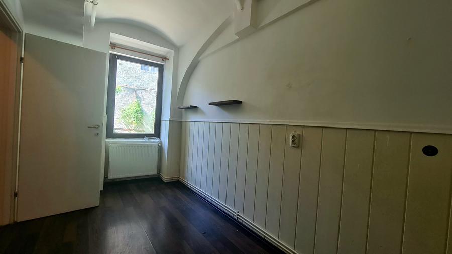 APARTAMENT DECOMANDAT 2 CAMERE CENTRU ISTORIC - 10