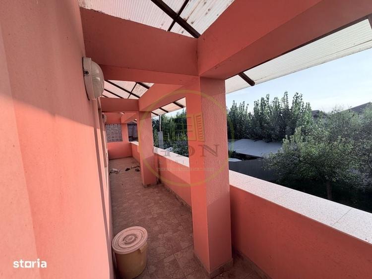 Casă cu 4 camere cu Teren 581 Mp în Brestei