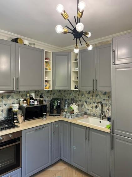 Apartament cu 2 camere decomandat, mobilat în Arcul de Triumf