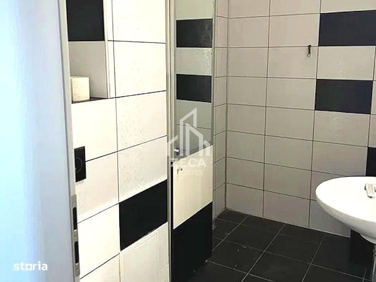 Apartament cu 4 camere semidecomandat în Parcul Carol