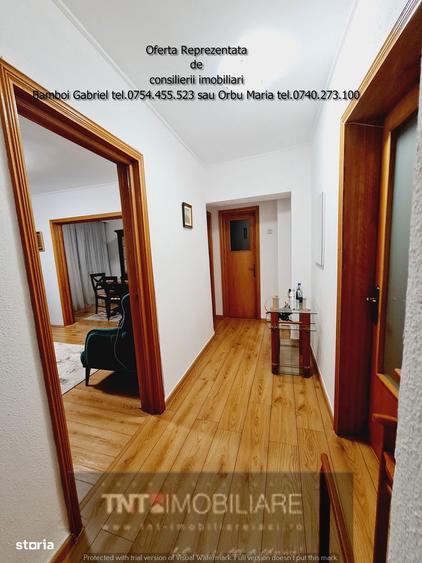 Apartament cu 4 camere decomandat în Piața Unirii