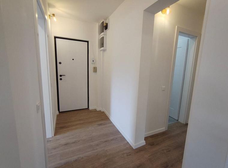 Apartament cu 3 camere decomandat în Ștrand