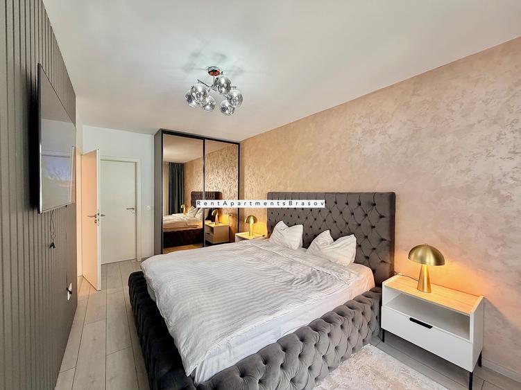Apartament cu 3 camere decomandat în Tractorul